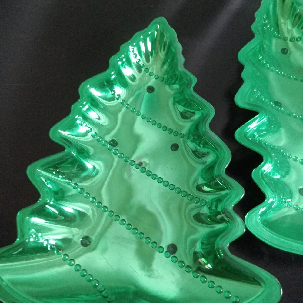 Greenbrier International Green Christmas Tree Serving Trays Set of 2 259783